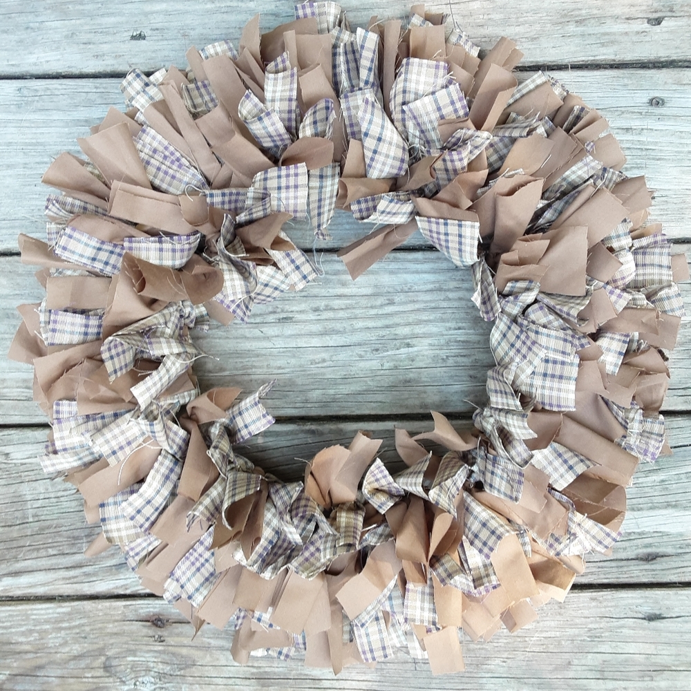 Farmhouse wreath.